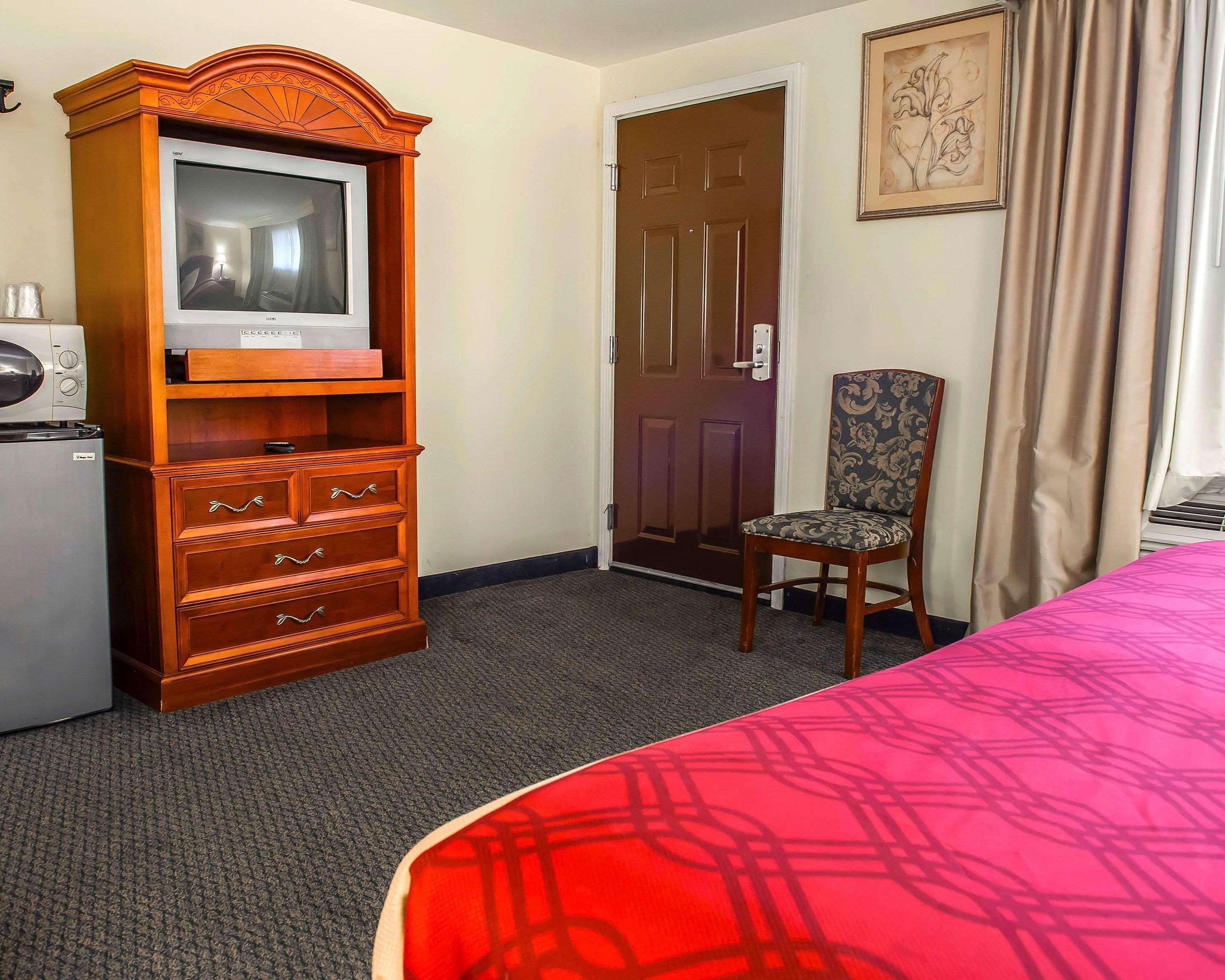 Econo Lodge Jefferson Hills Hwy 51 Clairton Екстер'єр фото