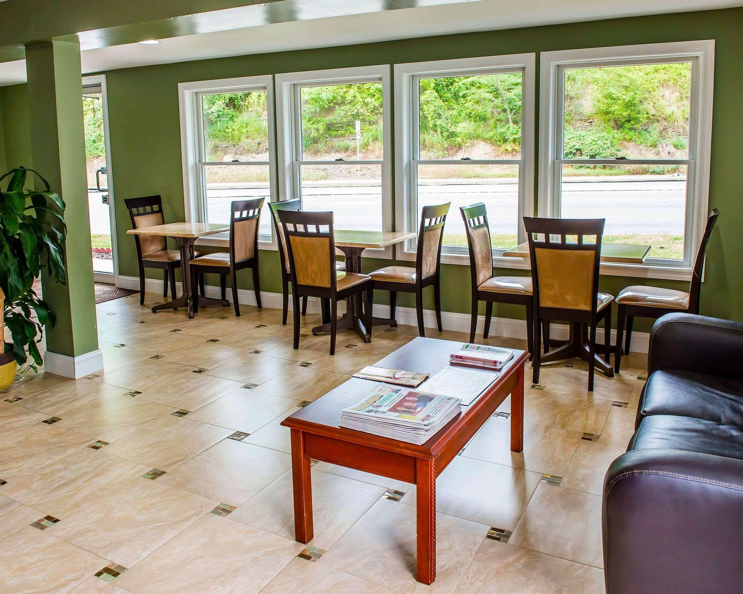 Econo Lodge Jefferson Hills Hwy 51 Clairton Екстер'єр фото