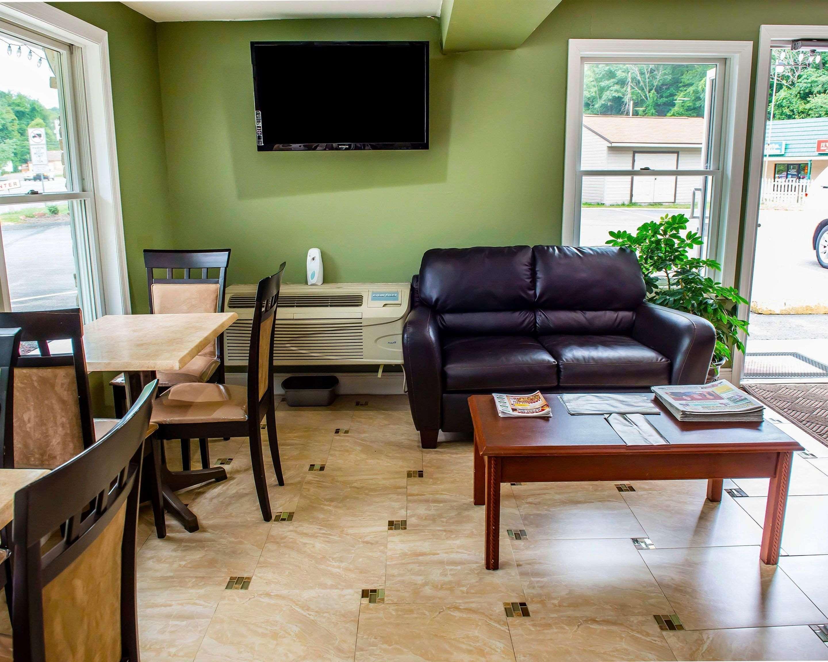 Econo Lodge Jefferson Hills Hwy 51 Clairton Екстер'єр фото