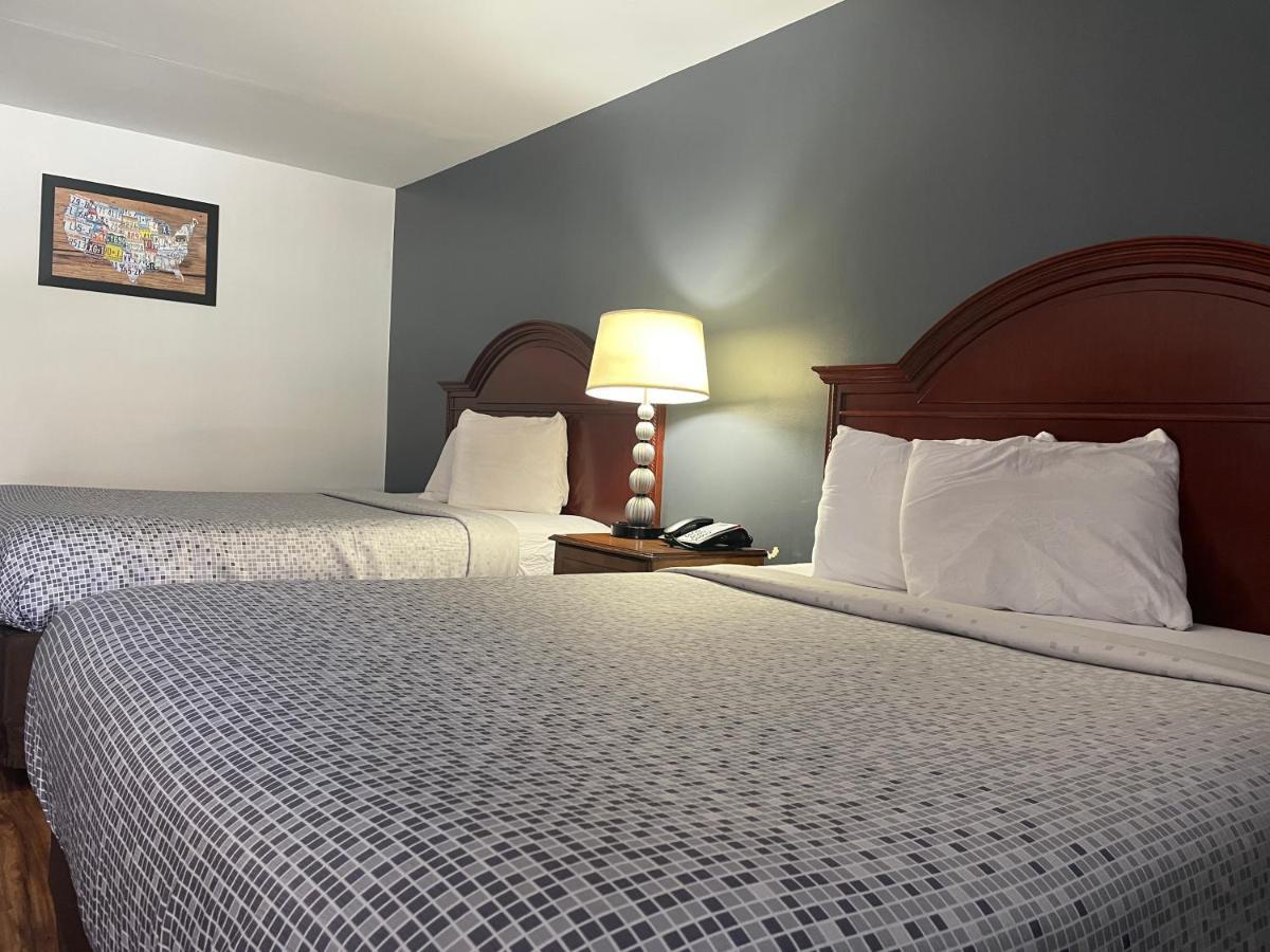 Econo Lodge Jefferson Hills Hwy 51 Clairton Екстер'єр фото