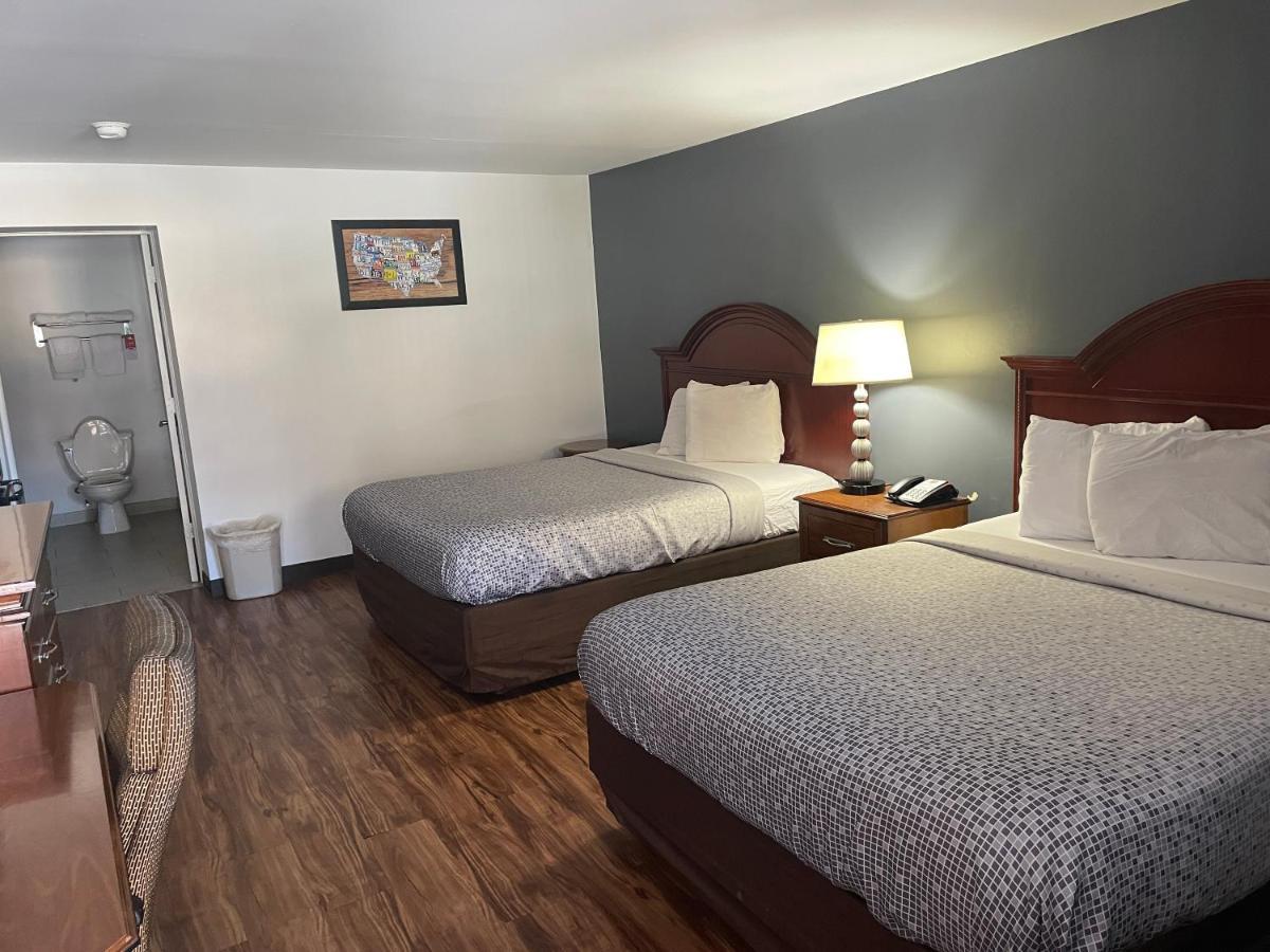 Econo Lodge Jefferson Hills Hwy 51 Clairton Екстер'єр фото