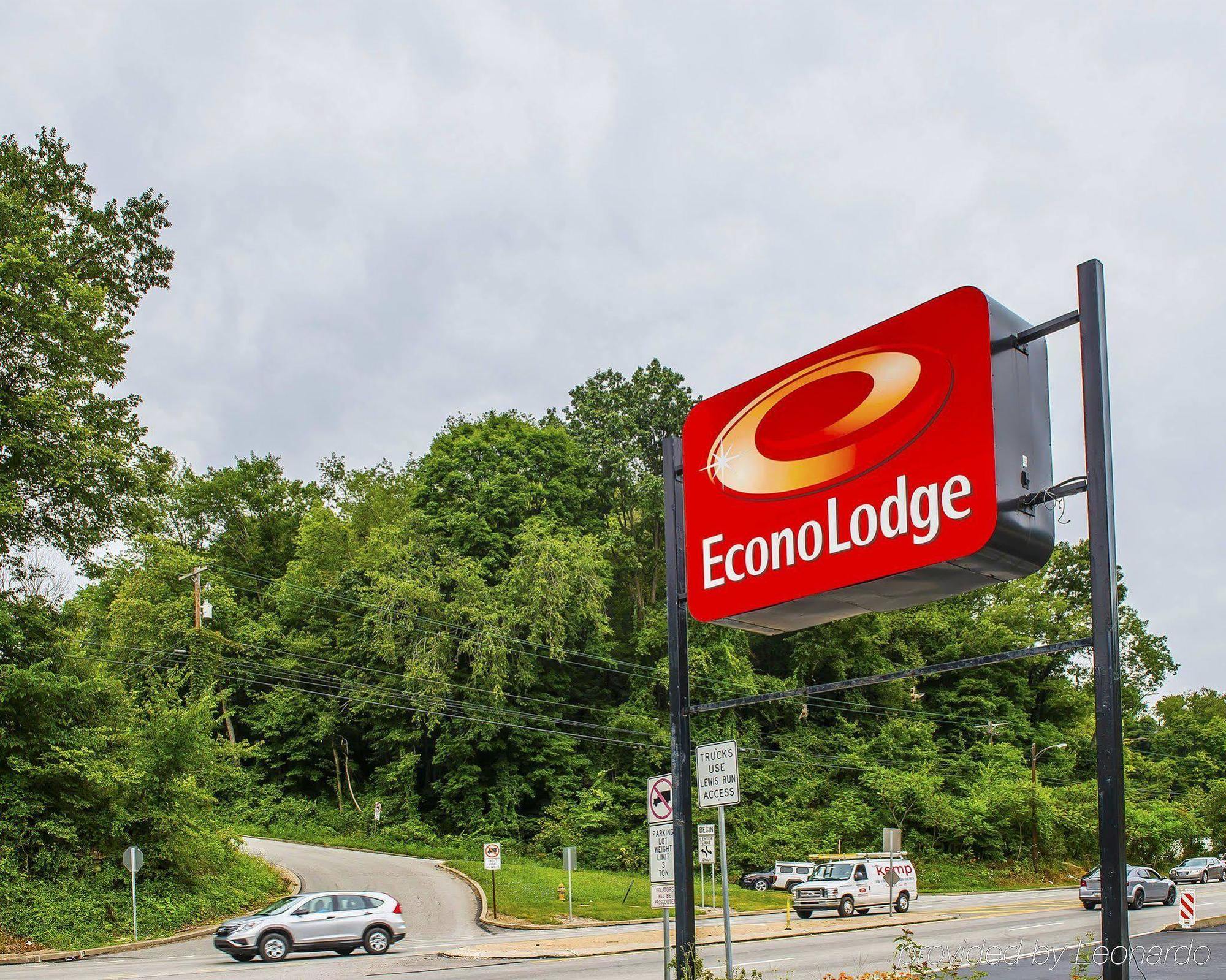 Econo Lodge Jefferson Hills Hwy 51 Clairton Екстер'єр фото